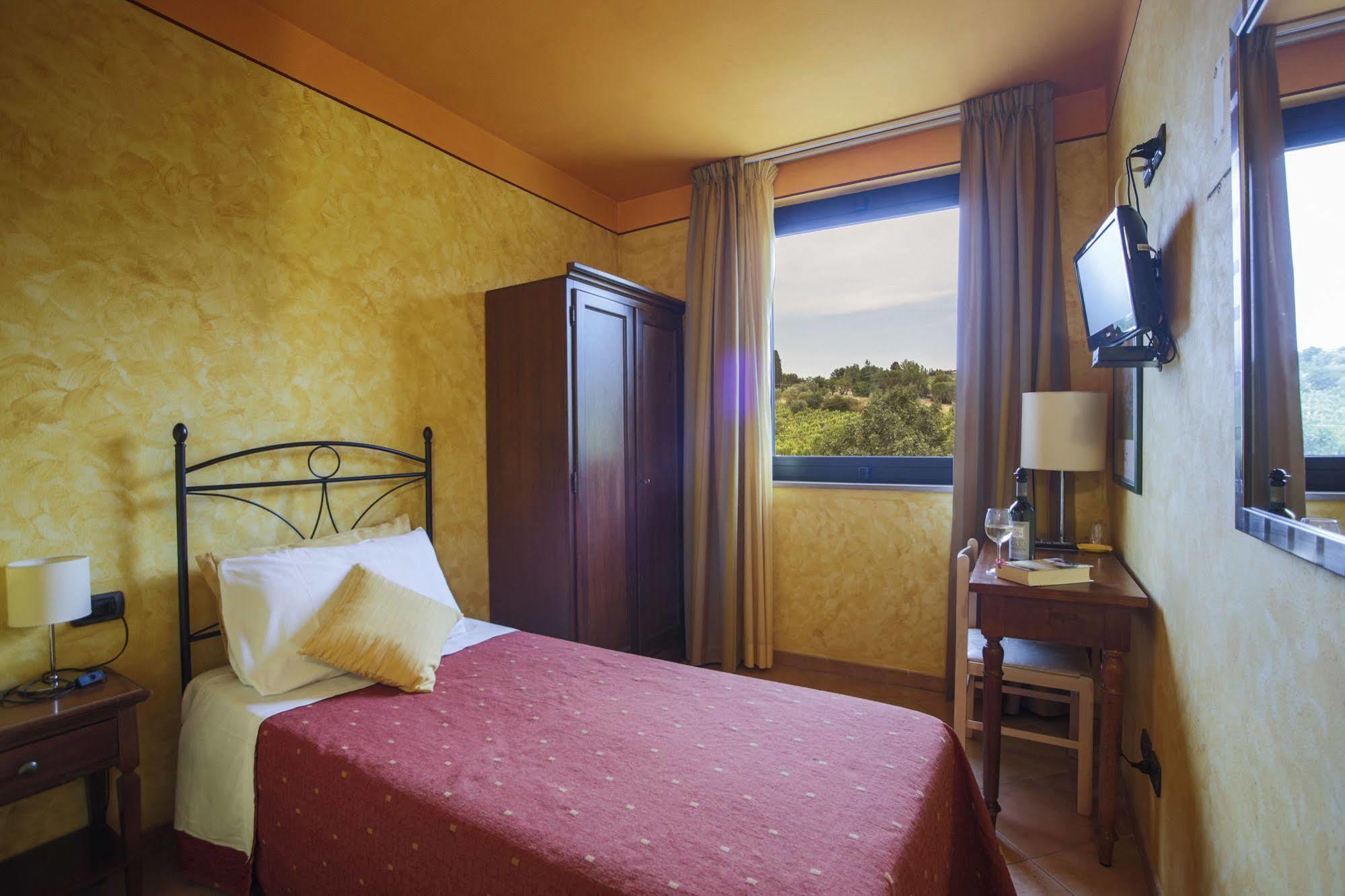 Hotel L'Antica Sosta Castelfiorentino Esterno foto