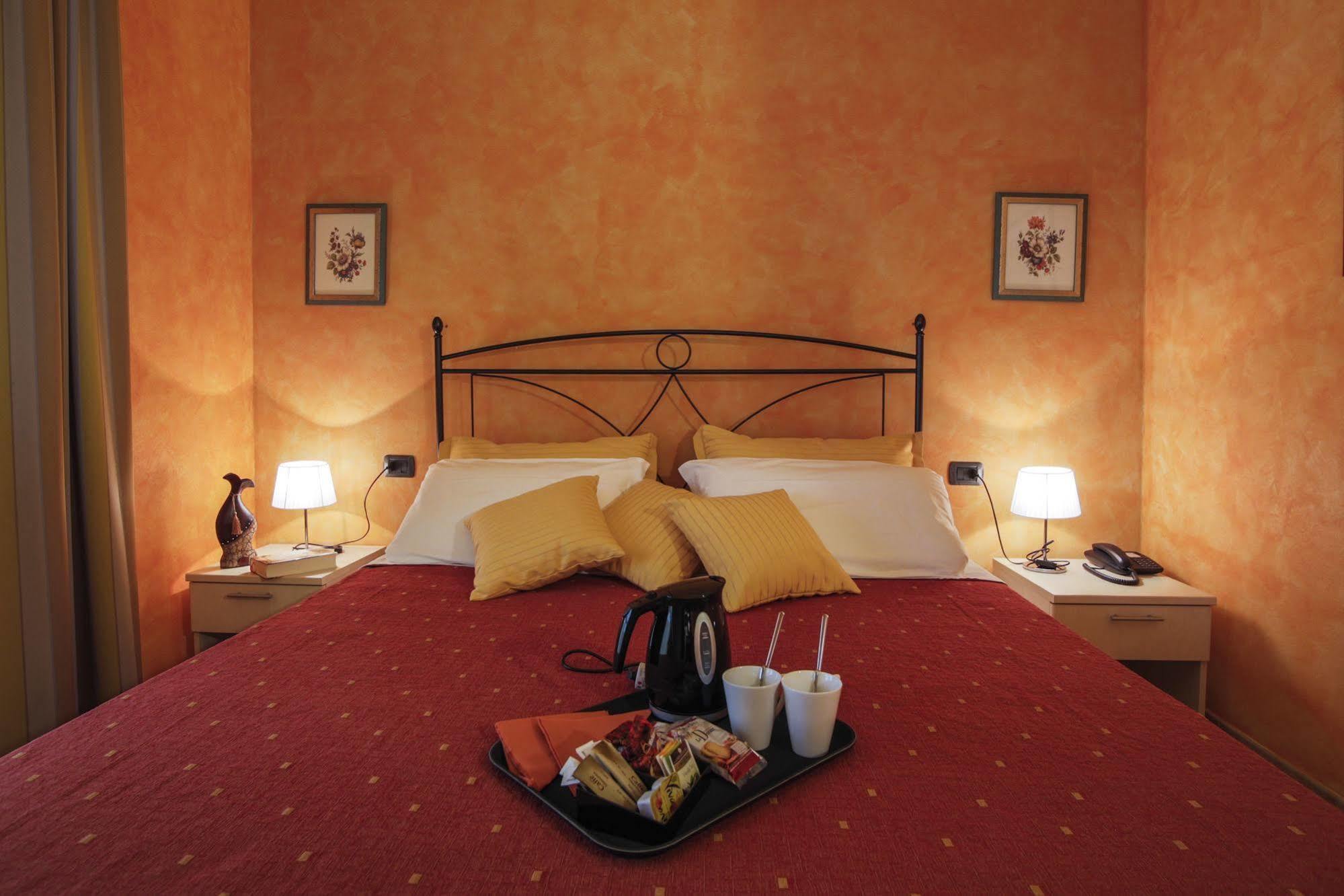 Hotel L'Antica Sosta Castelfiorentino Esterno foto